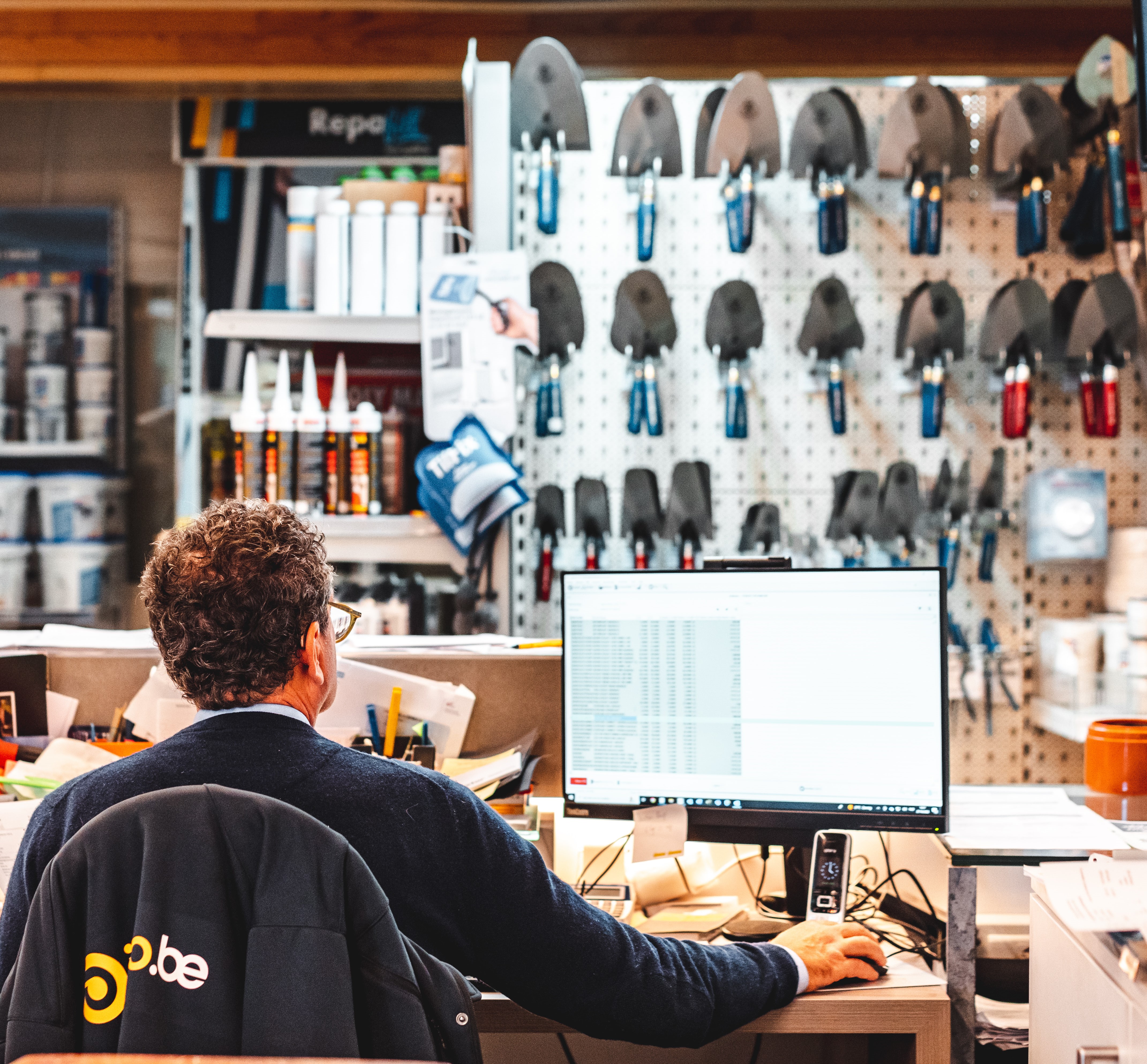 Gereedschap Contact Leus Gereedschap - Contact Leus bouwmaterialen