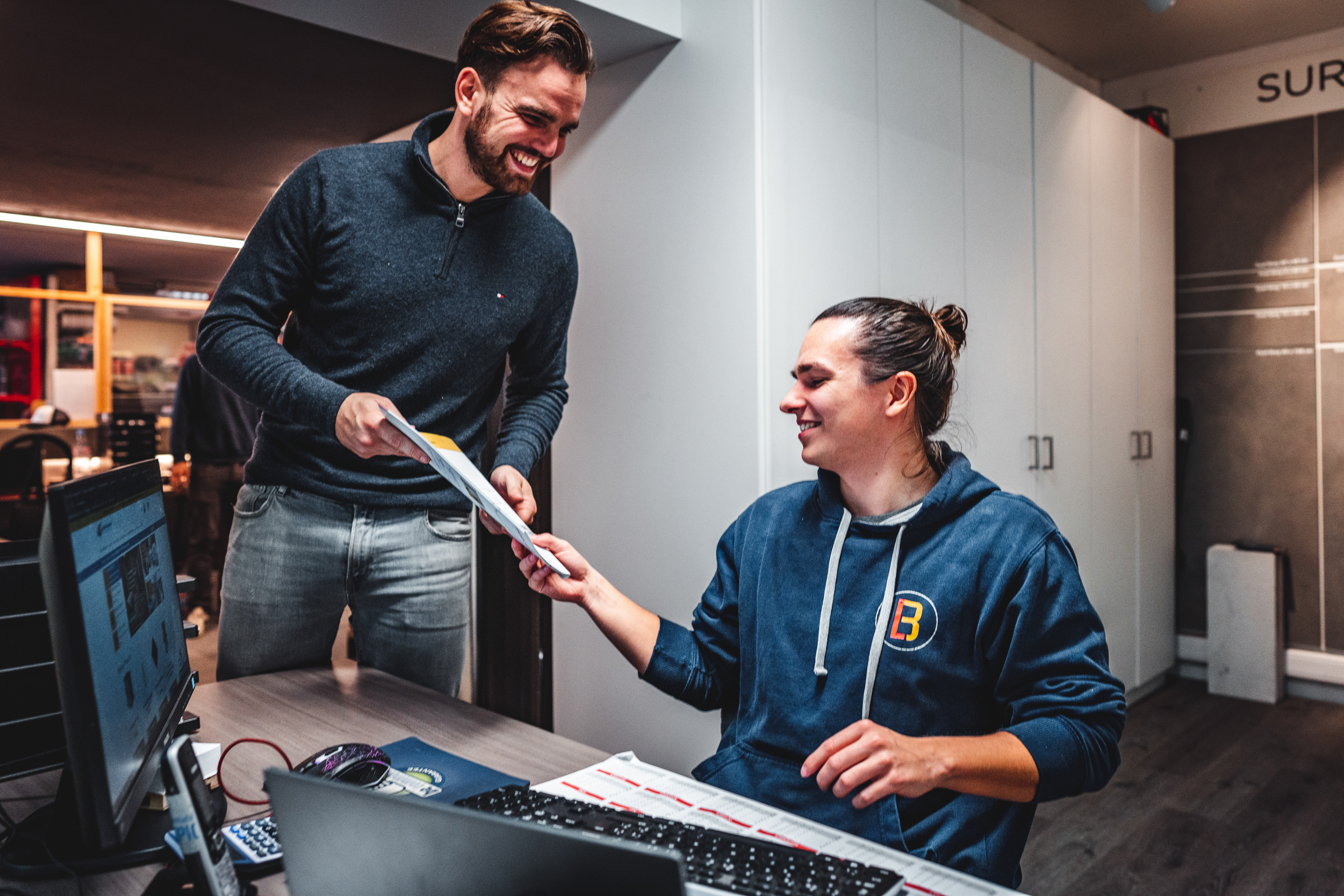 Contacteer ons Leus - Contacteer ons